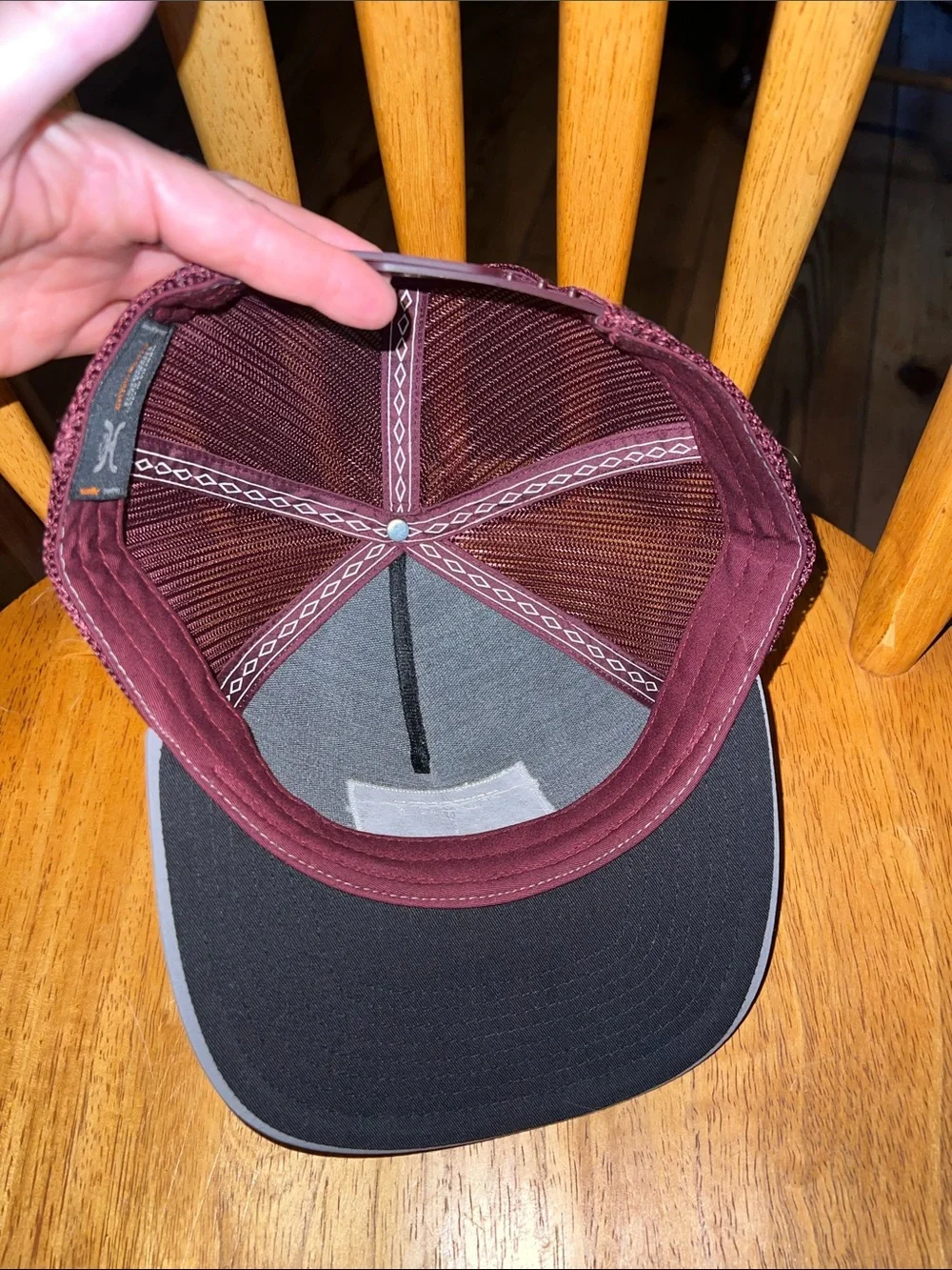 Hooey Men’s Gray and Maroon Mesh Trucker Hat